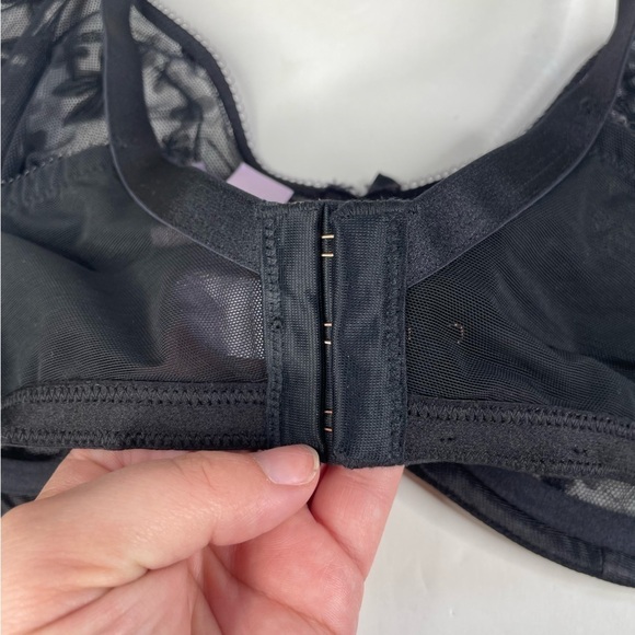 Savage x Fenty Black Unlined 3D Floral Bra Size 42D - Picture 5 of 7